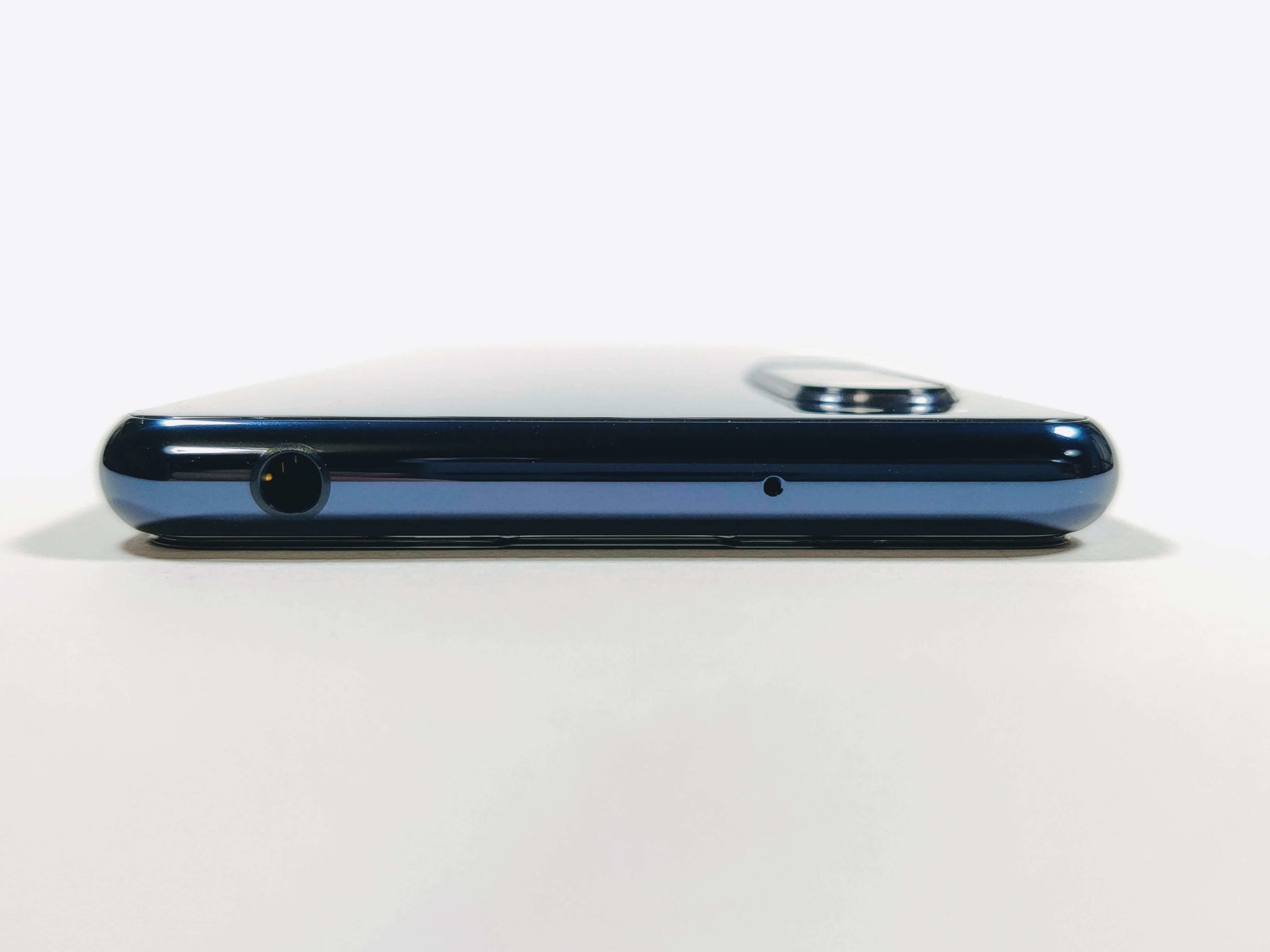 Xperia 5 II　側面